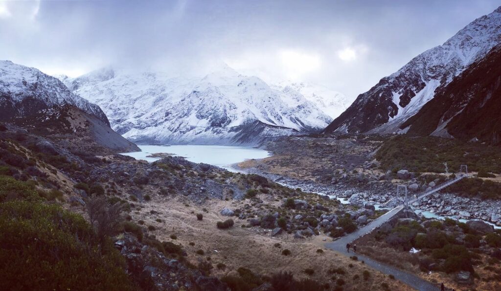 Hooker Valley Track 1st bridge lookout