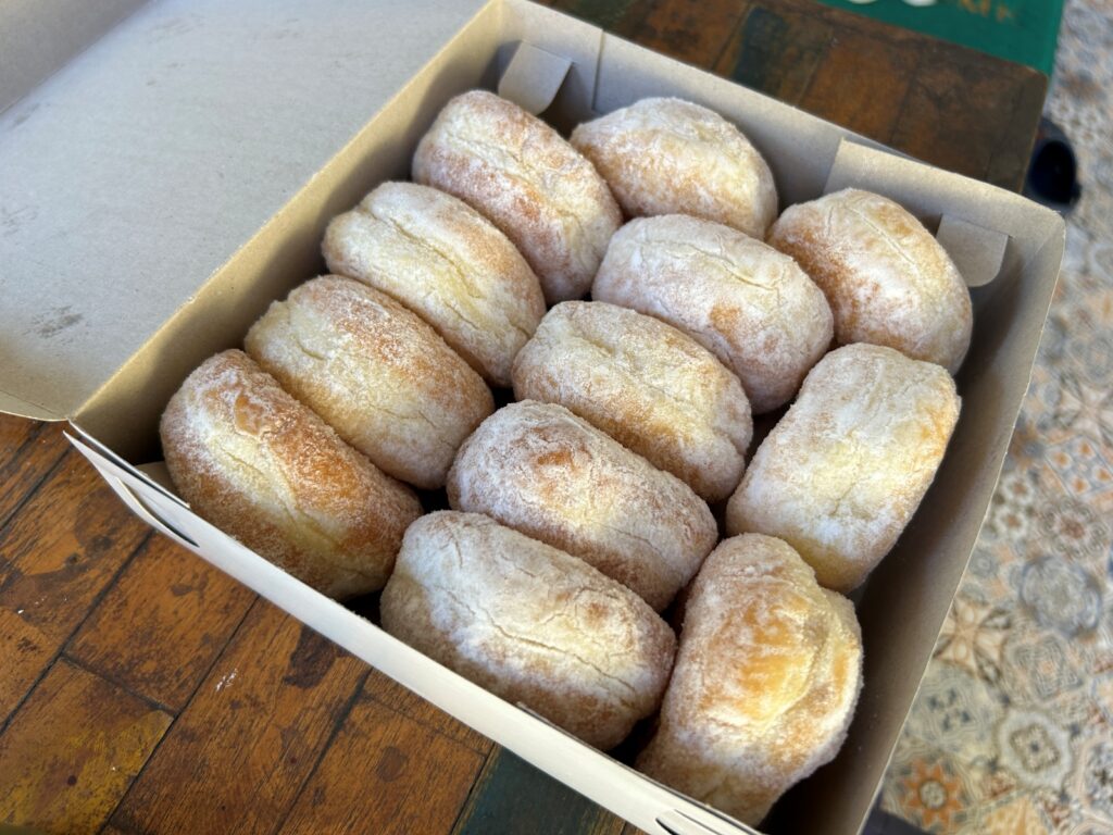 Rayyan Donuts on Gili Trawangan! my pick Basic Sugar donuts