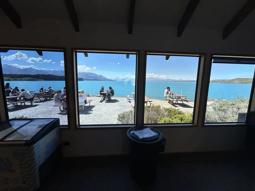 Lake Pukaki turquoise blue New Zealand South Island