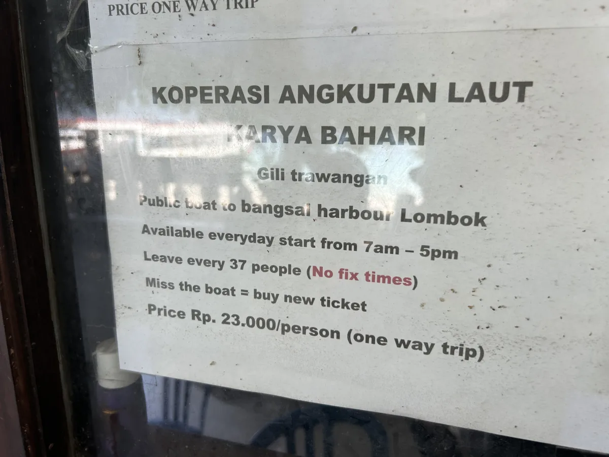 Local Boat Between Gili Trawangan and Lombok (Bangsal) timetable board