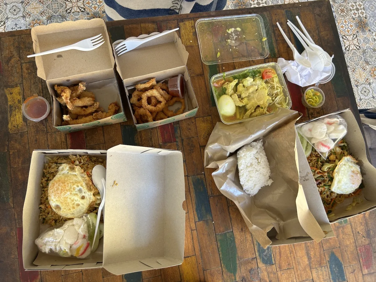 WR BB Contemporer: Local Eats Delivery