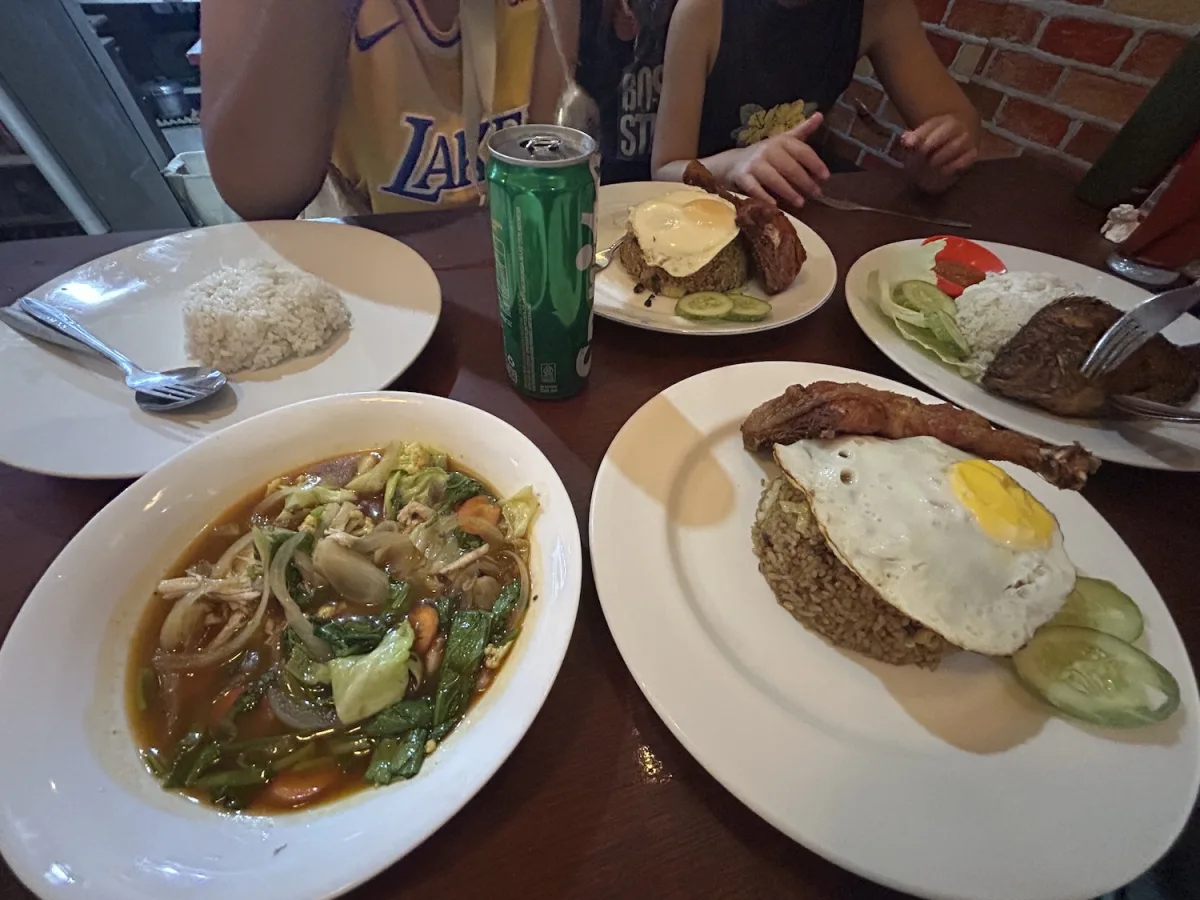 Warung Lalapan Made the best Nasi Goreng on Gili Trawangan