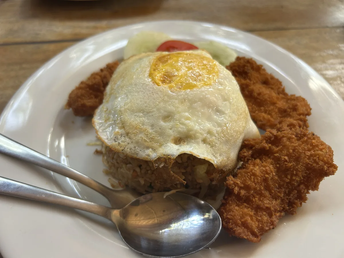 Enjoy Gili Cafe & Resto Chicken Fried Rice