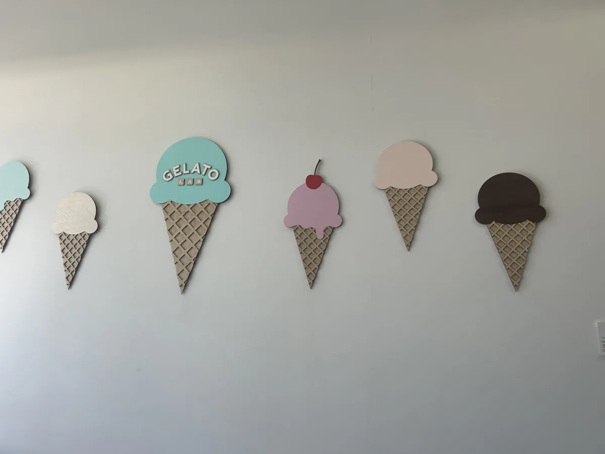 Gelato lab cut inside wall