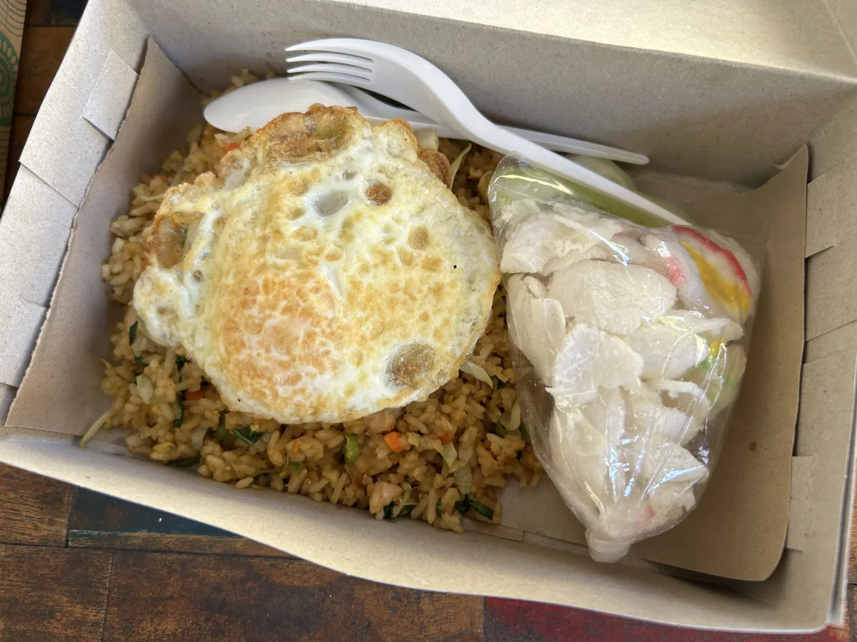 WR BB Contemporer Nasi Goreng Ayam