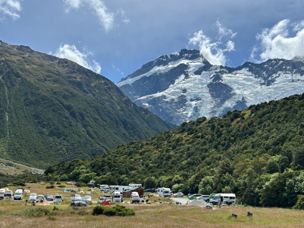 Must Do New Zealand Hooker Valley Track