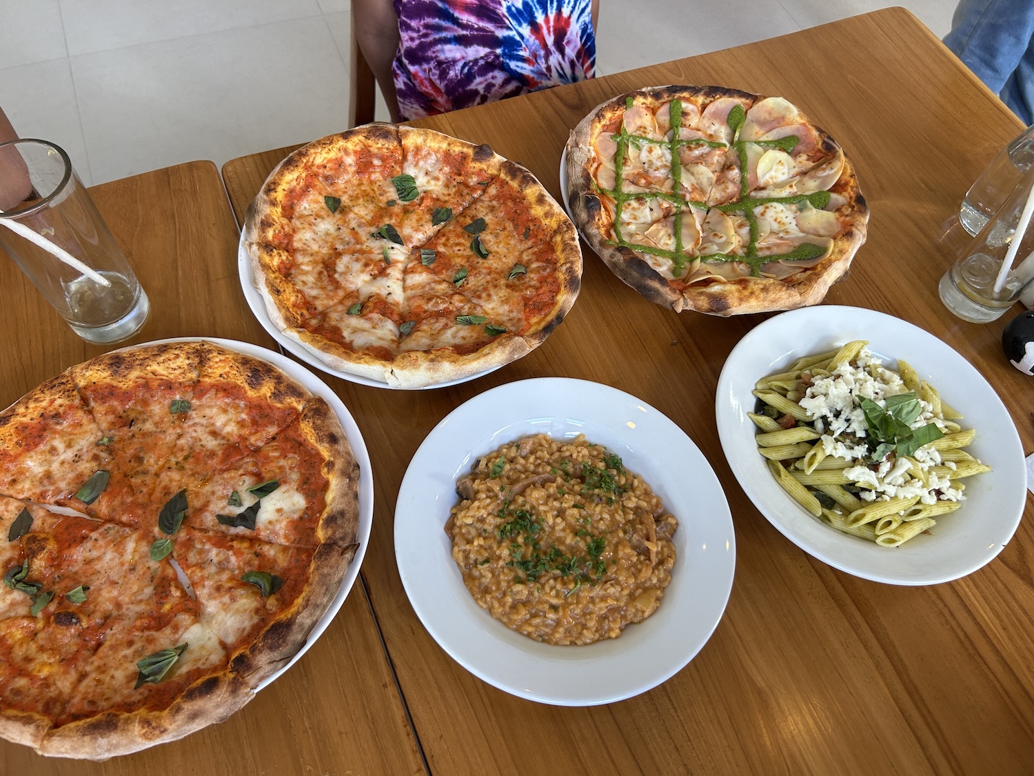 Best Family Pizza Gili Trawangan: My House vs. Regina Pizzeria
