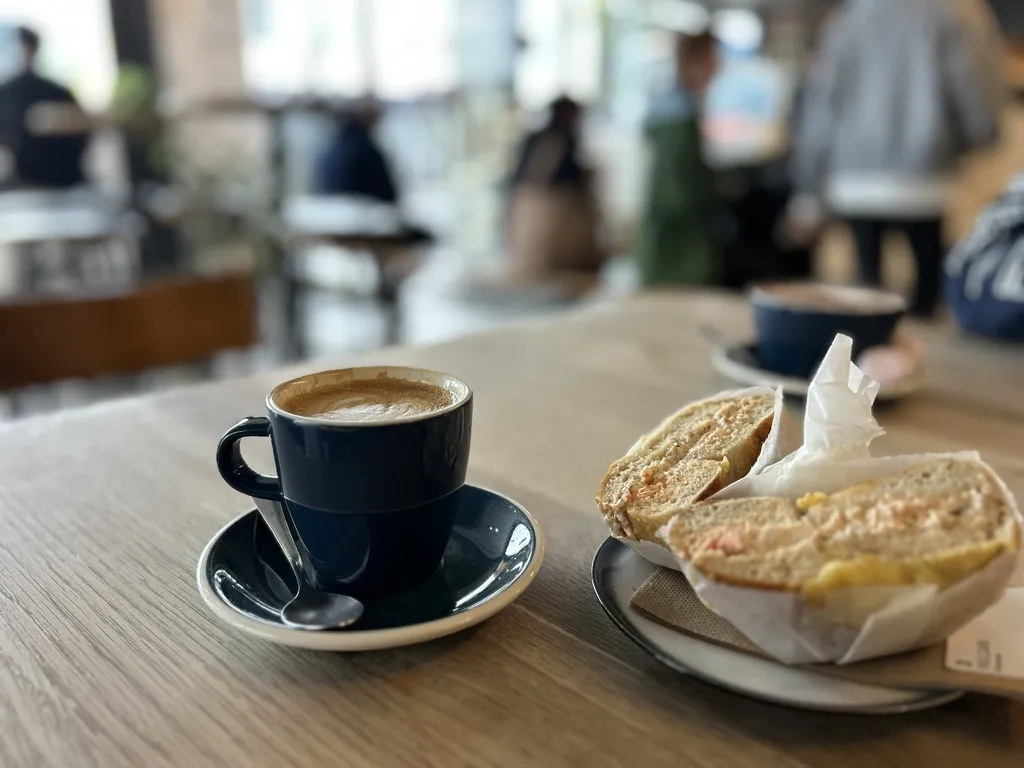 Dunedin's café scene is fine, not exceptional. This is the best bagel place. That's the bar. Beam Me Up Bagels