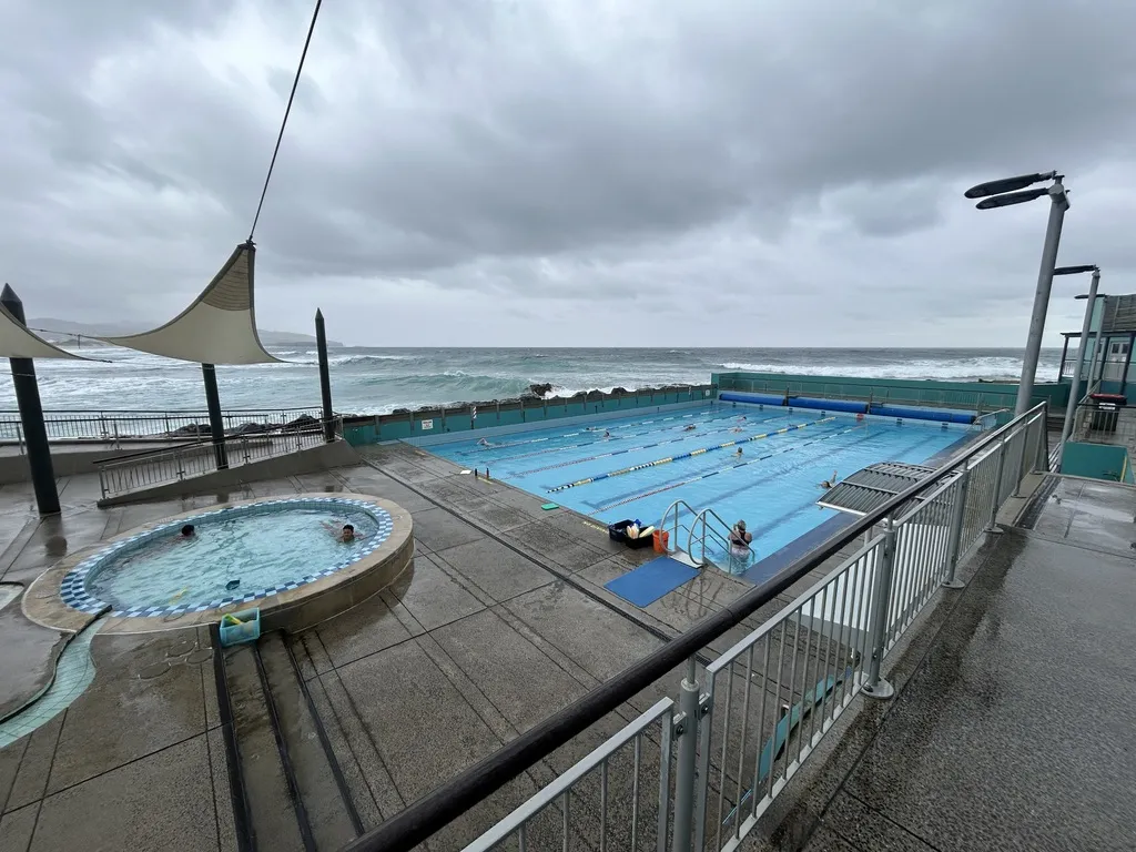 St Clair is an outdoor heated saltwater pool right on the beachfront. It's open year-round with extended hours during summer.

