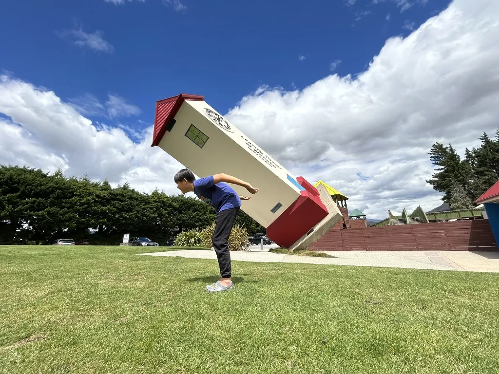 Wanaka Puzzling World Review: Leaning Tower of Wanaka