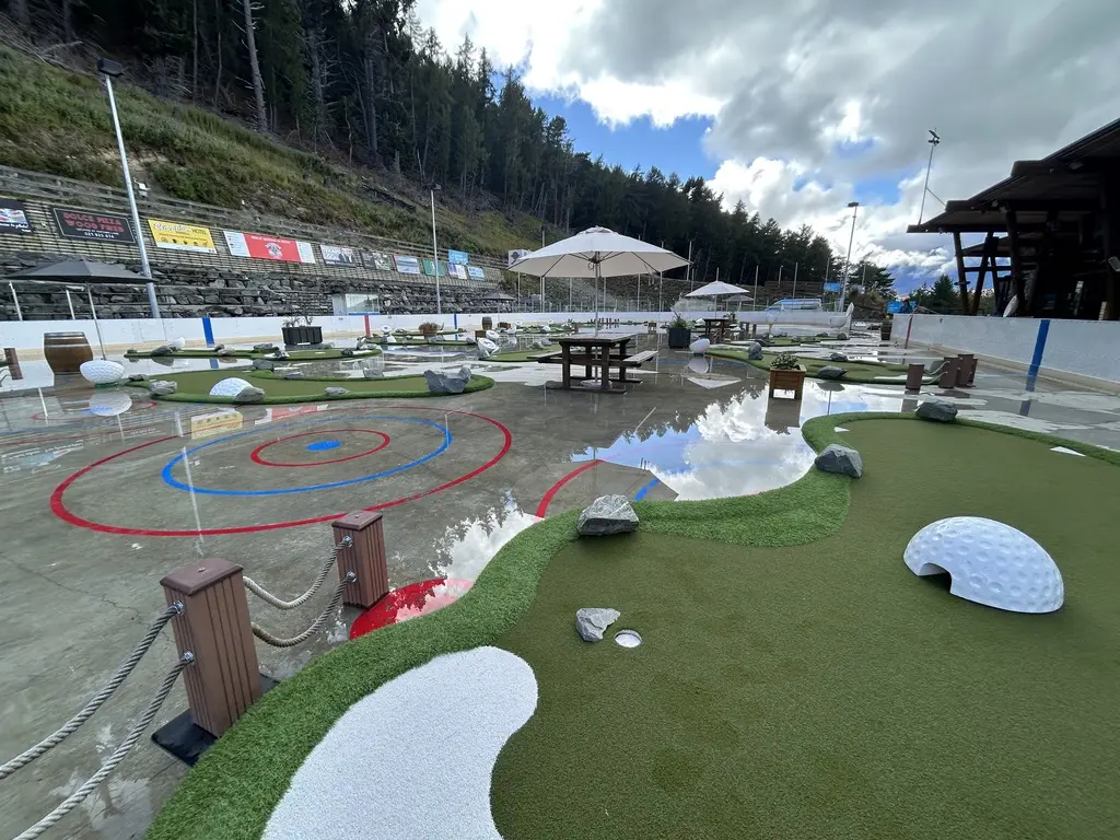 Tekapo Springs Mini Golf