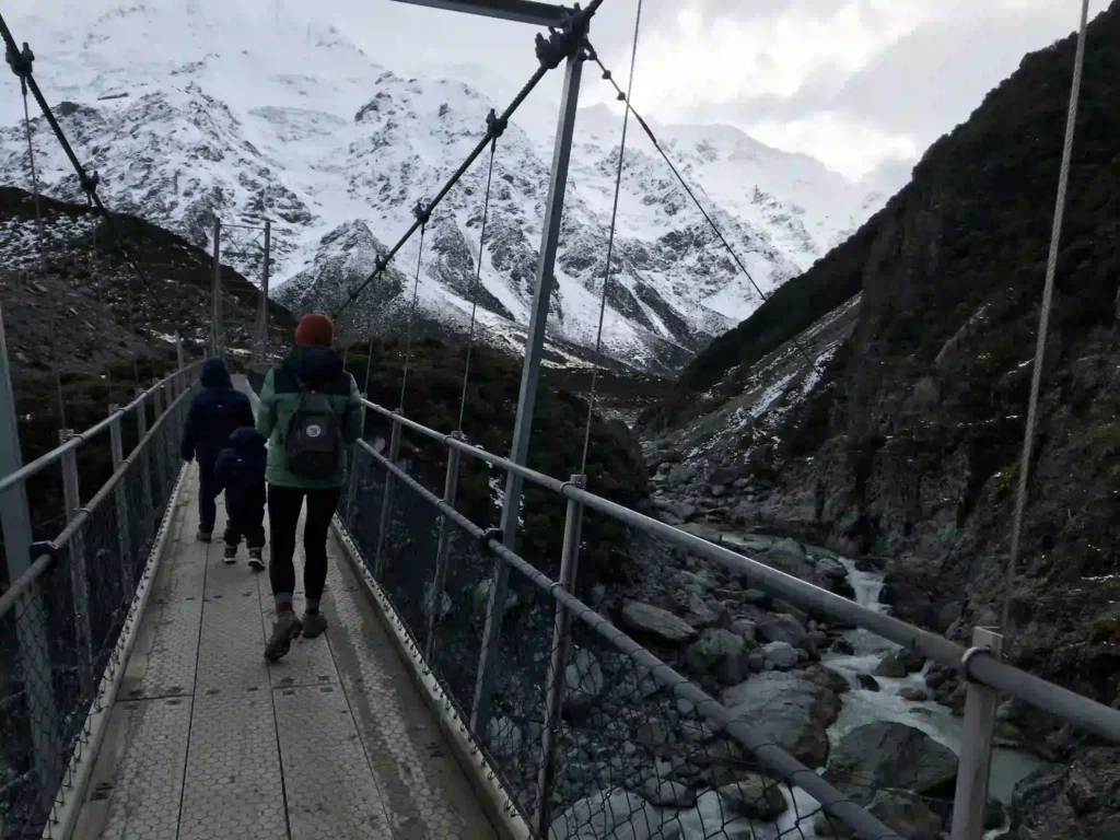 2025–2026 Hooker Valley TRACK UPDATE: Bridge 2 is currently closed.