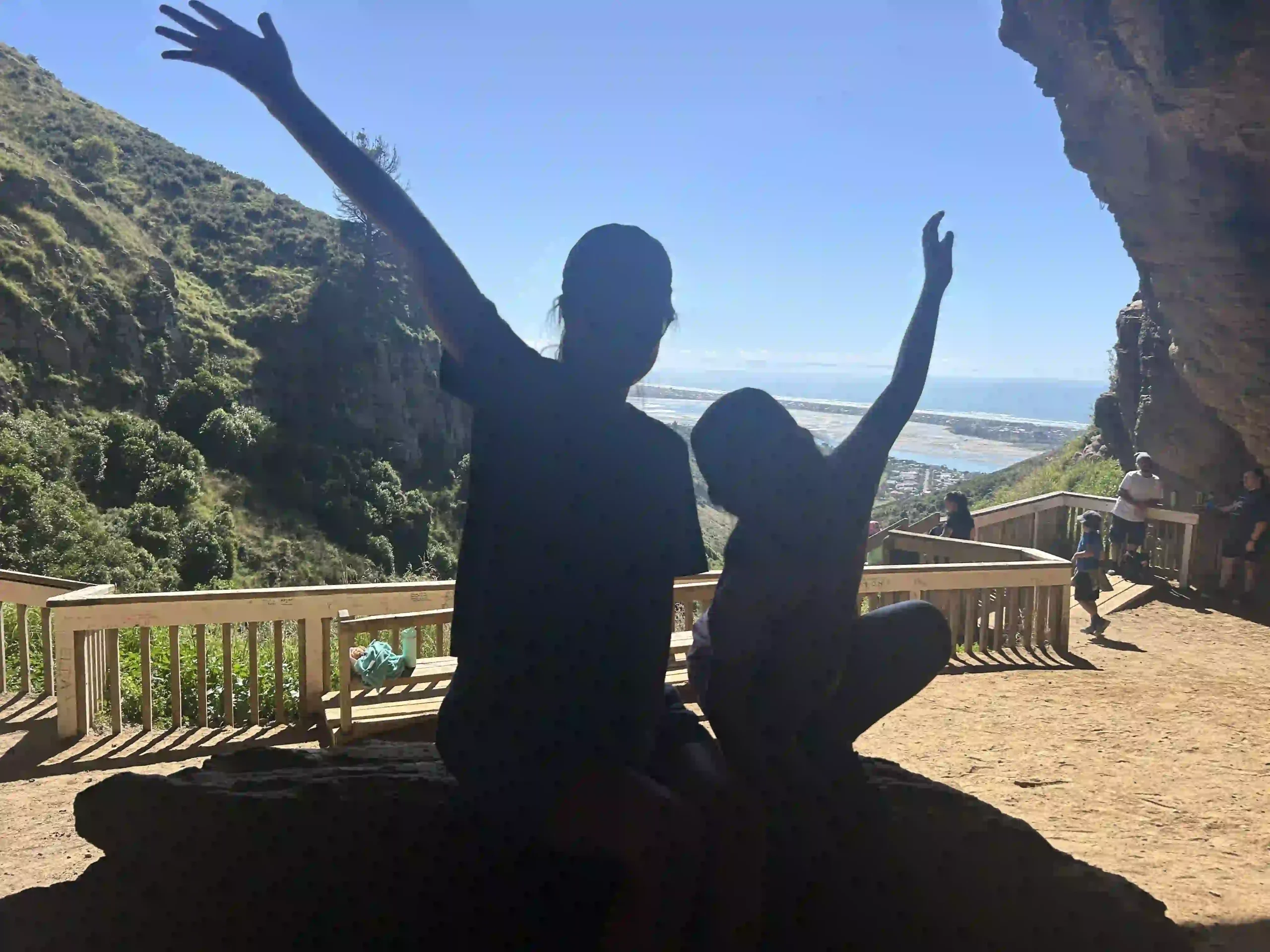 Barnett Park Cave Loop Track: Christchurch Family Hike with an Ocean View
