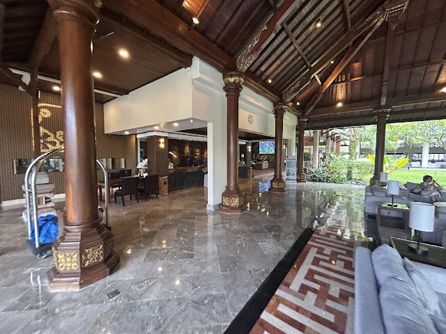 Prime Plaza Hotel Sanur Main Lobby