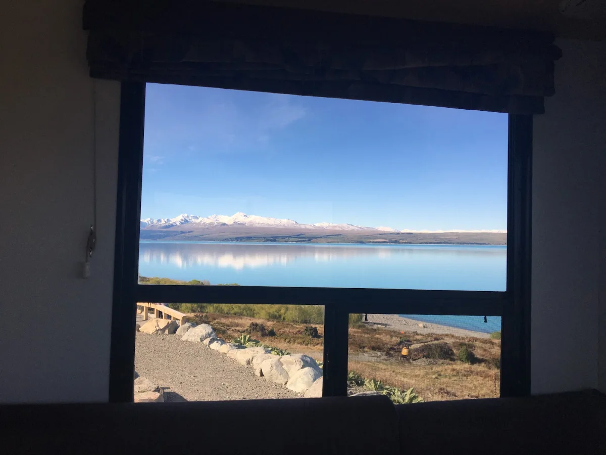 New Zealand Campervan Rental Tips: The Pricing Trap You Must Know
Lake Pukaki
