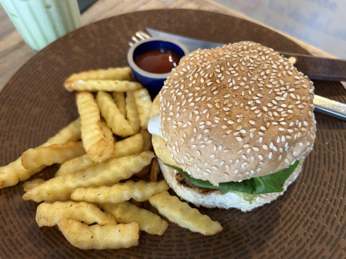 Living Tree Cafe King Burger