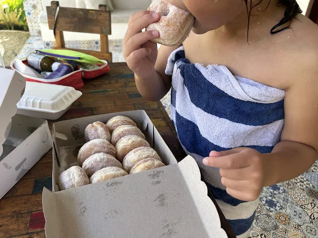 Rayyan Donuts on Gili Trawangan! my pick Basic Sugar donuts