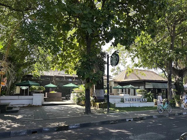Sanur Starbucks